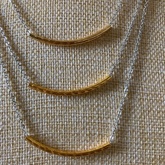 Handmade layered necklace - Picture 2 of 4